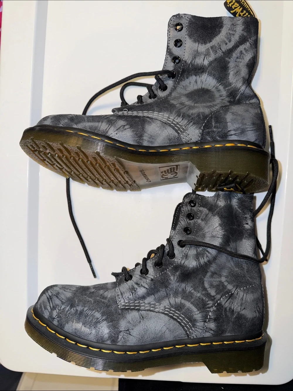 Dr. Martens authentic dr